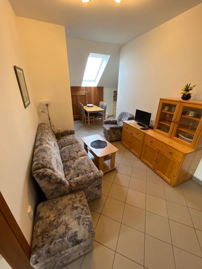 Sokoli Hnizdo Hotel Hlaska Bagian luar foto
